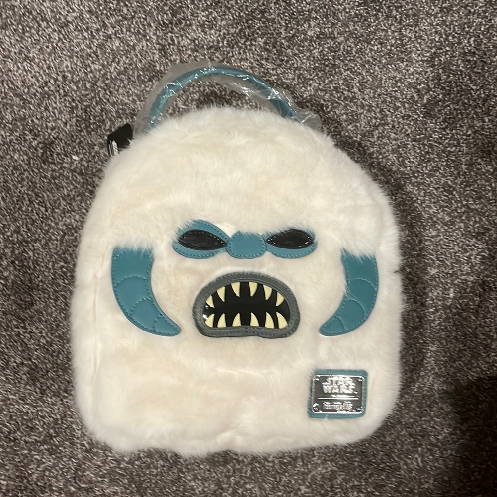 BRAND NEW WITH TAGS RARE WAMPA LOUNGEFLY